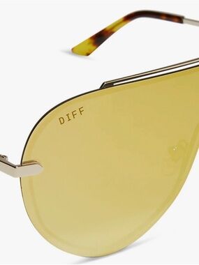 Diff Imani Gold Brilliant Gold Mirror Sunglasses